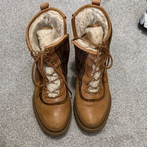 Lucky Brand Tan Lace-Up Winter Boots